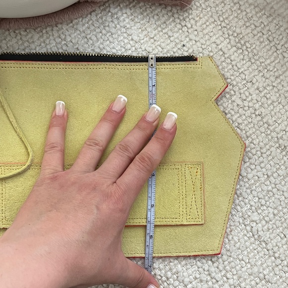 Madeline Chadwick Yellow Wristlet Clutch - Picture 7 of 7
